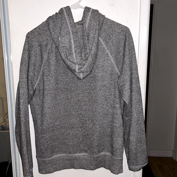 Roots zip up - Picture 2 of 3